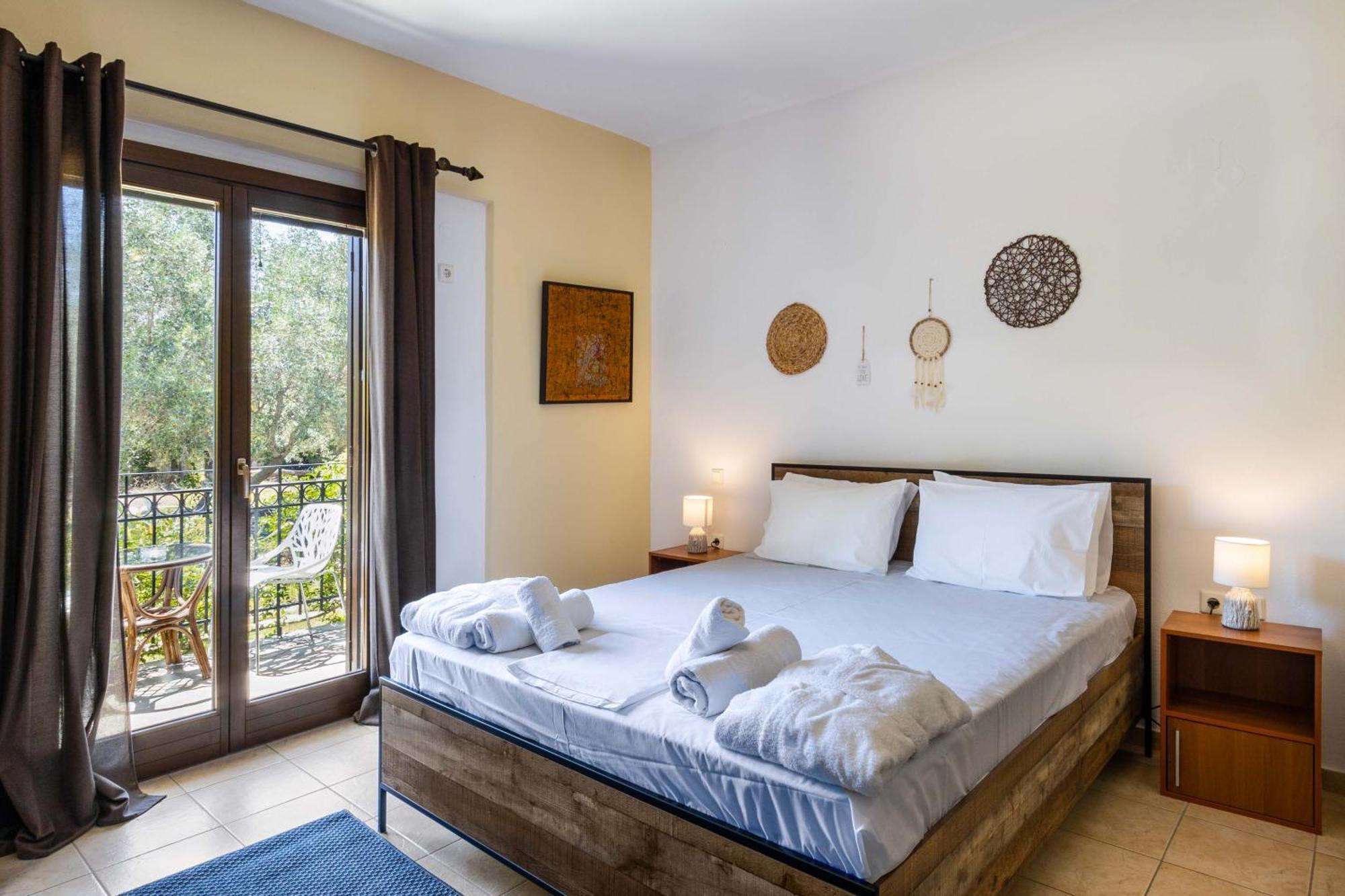 Mistral Boutique Hotel Katomerion Екстер'єр фото